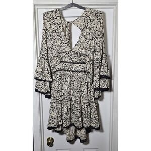 FREE PEOPLE Kristall Floral Bell Tiered Sleeve Ruffle Mini Dress Boho Size Large